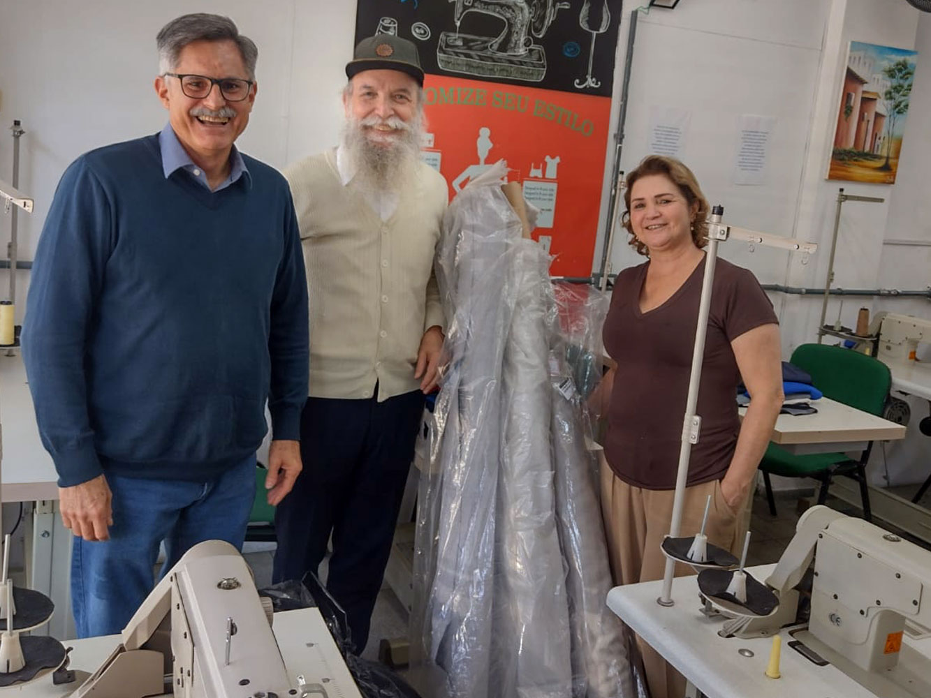 Another alt text